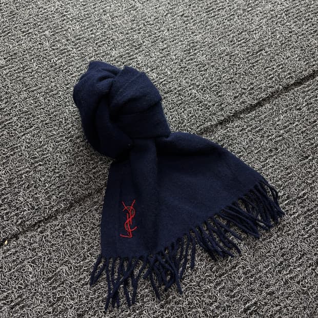 90s YSL 입생로랑 100% 퓨어 울 머플러 3039