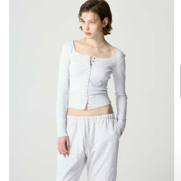 글로니 노스텔지아 탑