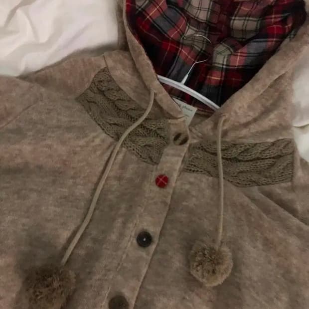 빨간 체크무늬 케이프 빈티지