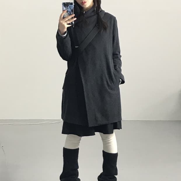 22 OCTOBRE Asymmetric Hoodie Knit Coat