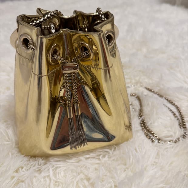 Jimmy Choo Bon Bon 버킷백 (메탈릭 골드)