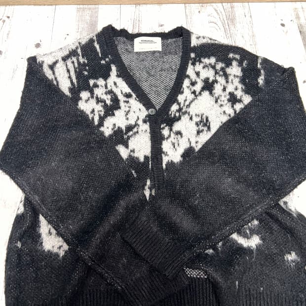 노메뉴얼 가디건