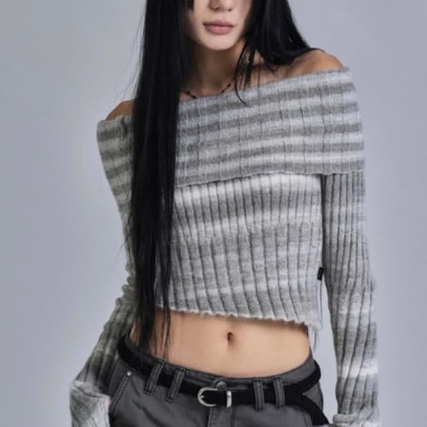 애즈온 그라데이션 오프숄더니트(새제품)