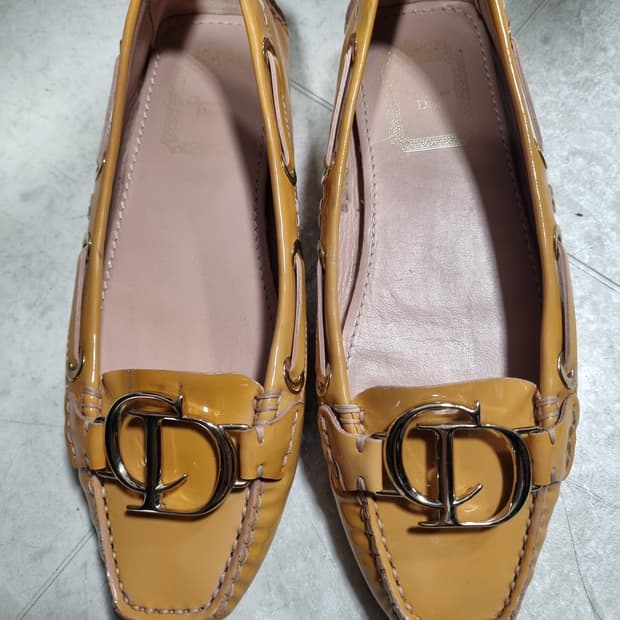 크리스찬 디올 여성 로퍼 