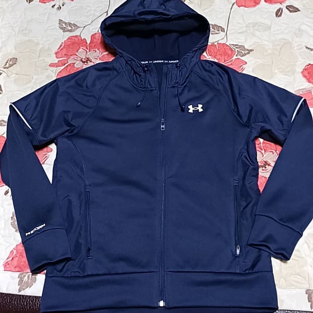 언더아머 기모집업 95 가슴53 기장68