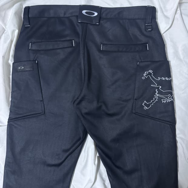오클리 스컬 자수 기모 팬츠
