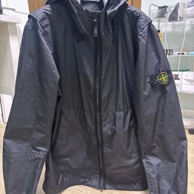 스톤아일랜드 21ss 멤브라나 3L TC 바람막이