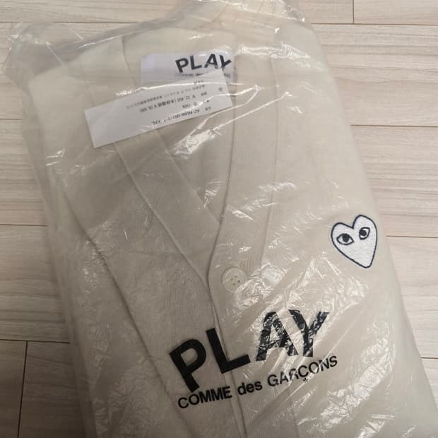 꼼데가르송 화이트와펜 가디건 2xl