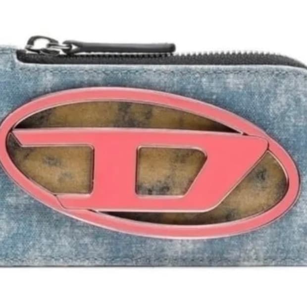 디젤 apia 카드지갑 구합니다