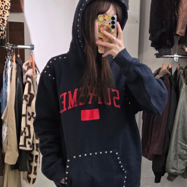 18FW Supreme 슈프림 스터디드 후드티