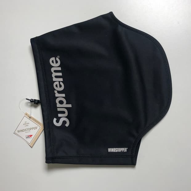 슈프림 25fw 윈드스토퍼 넥 게이터
