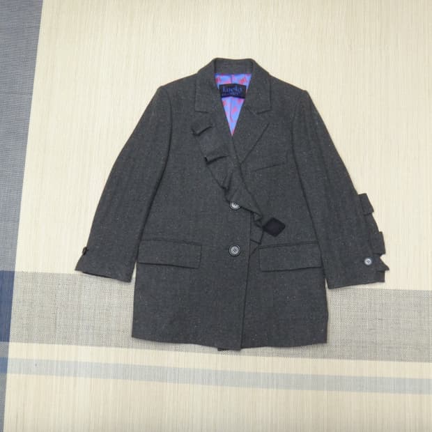 (36size) 럭키슈에뜨 언발란스 러플 울 하프코트