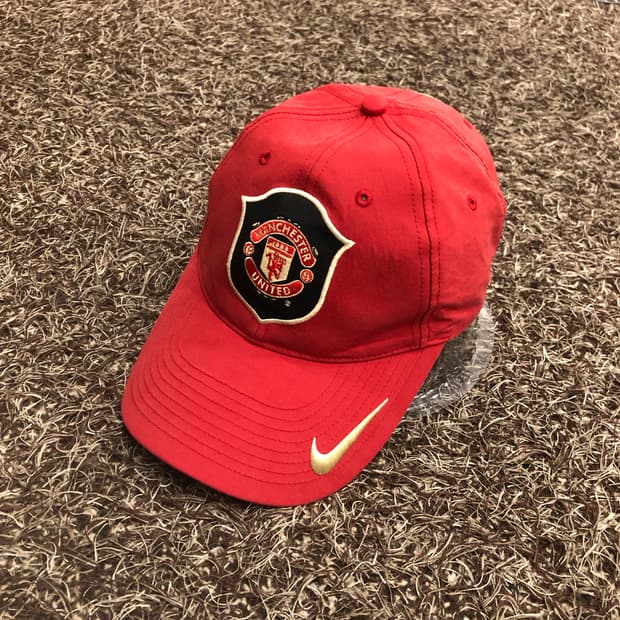 나이키 올드스쿨 06 맨체스터 유나이티드 볼캡