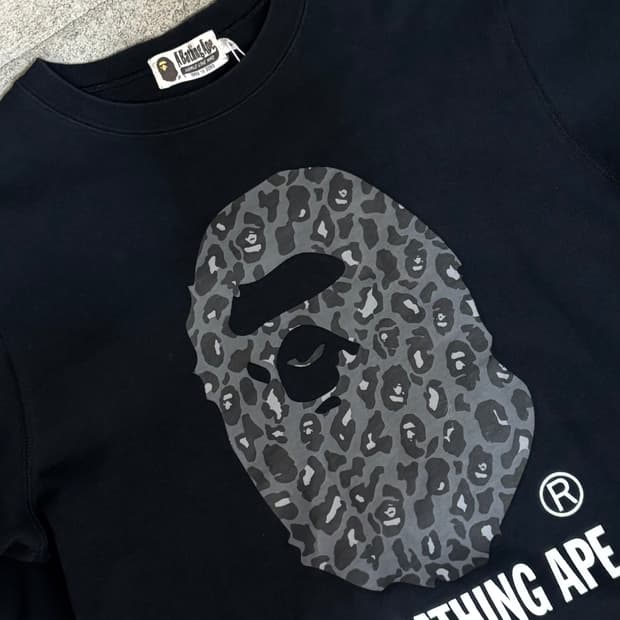 배이프 빅 에이프 헤드 레오파드 맨투맨