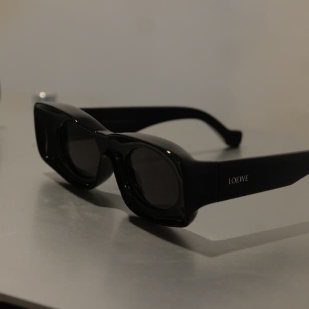로에베 블랙 선글라스