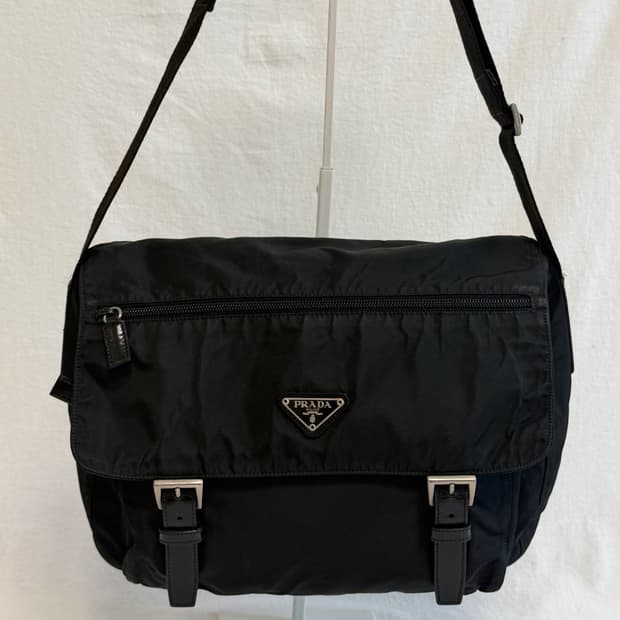 정품 프라다 포코노 나일론 원포켓 크로스백 메신저백 숄더백