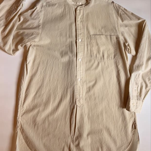 COMOLI Stripe Band Collar Long Shirt