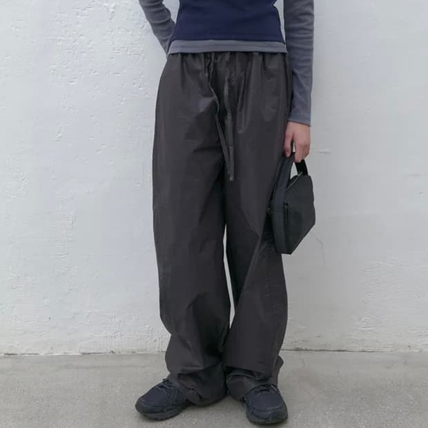 커브드 코팅 밴딩 팬츠