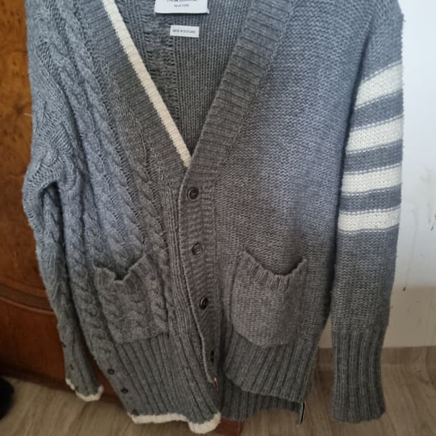 특가) 톰브라운 케이블니트가디건.   M/L