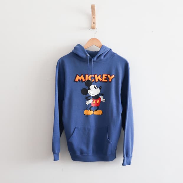  90s mickey hood t shirt