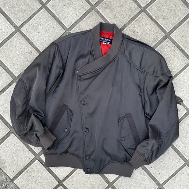 이세이미야케 80s 스카이라인 아카이브 자켓