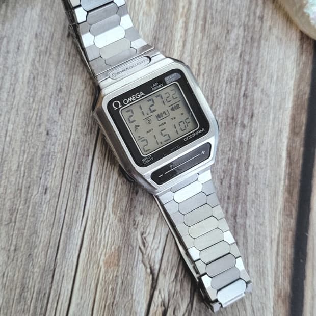[특가상품]정품 오메가 센서쿼츠 빈티지 전자시계[터치패널]