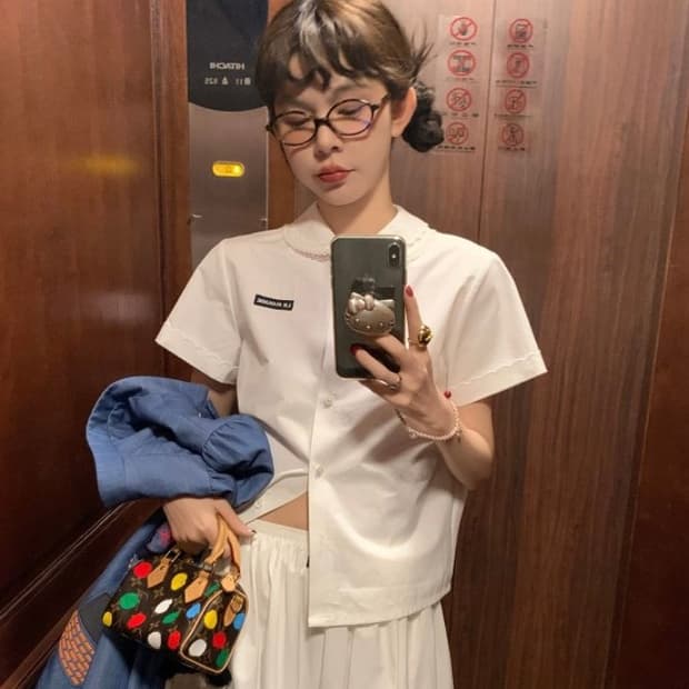 Youthkit LRIB 반팔 화이트 블라우스