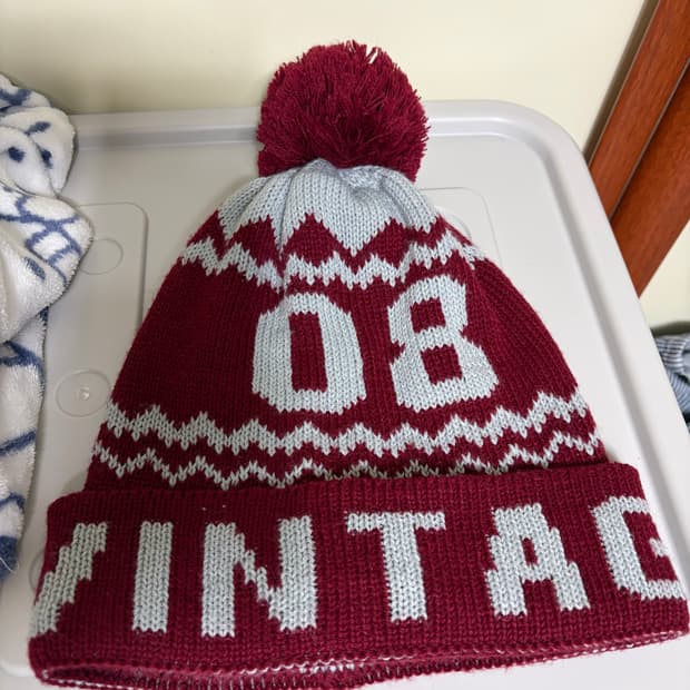 Vintage 방울 비니