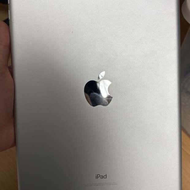 애플 아이패드 6세대 실버 32GB