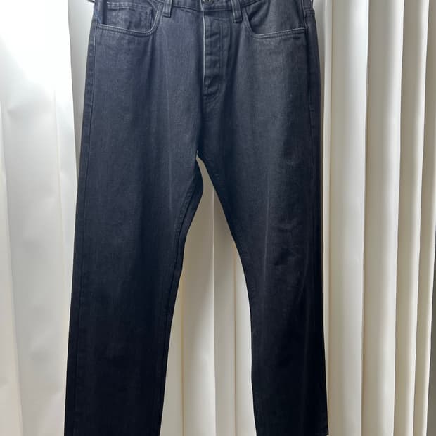 프라다 클래식 블랙 데님 팬츠 32사이즈 새상품급