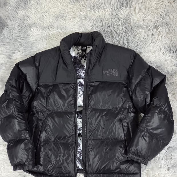 노스페이스 눕시 온볼 블랙 패딩 점퍼