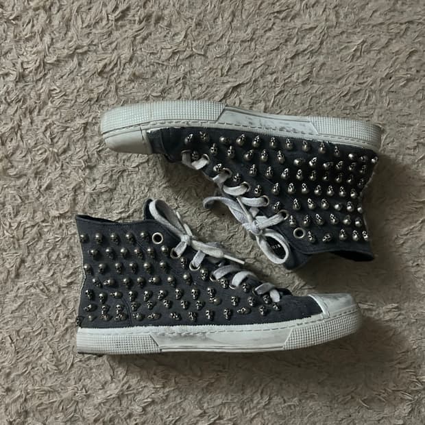 (Rare) Gienchi skull stud high top