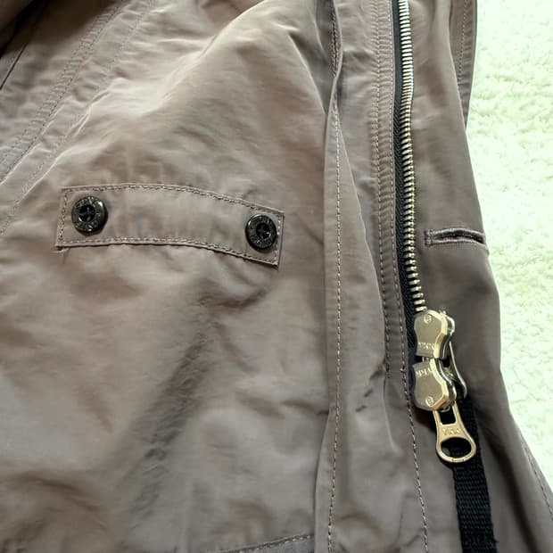 정품 스톤아일랜드 마이크로랩스 트렌치코트