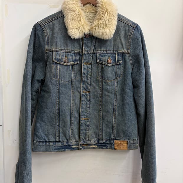 N11. 아베크롬비 울프죠 쉐르파 털 자켓