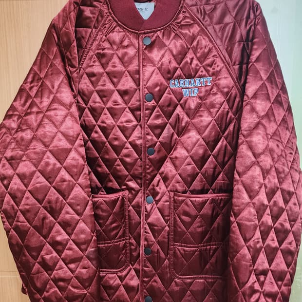 칼하트윕 퀄팅 자켓 스칼렛