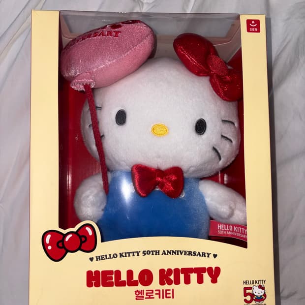 헬로키티 50주년 인형 