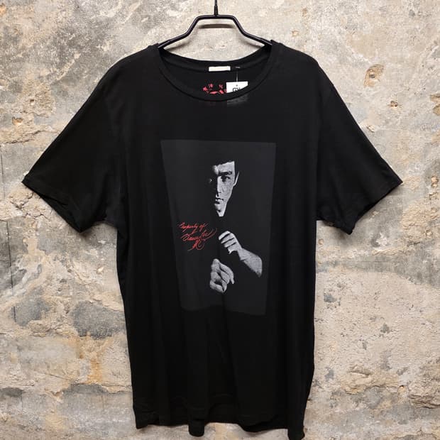 BRUCE LEE