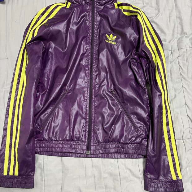 아디다스 져지 퍼플옐로우 xs 윈드브레이커  