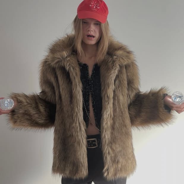 데어드 퍼 자켓 WILD FAUX FUR COAT