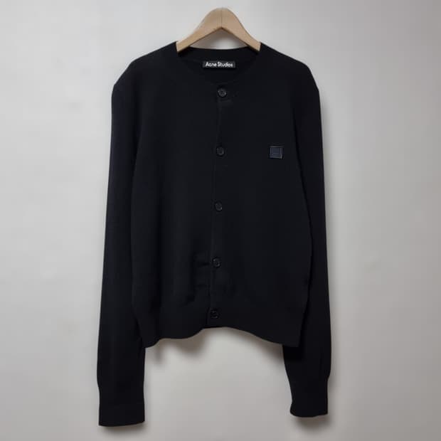 아크네 스튜디오 페이스 로고 가디건 100