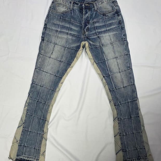 [MNML] 스퀘어 패턴 플레어진