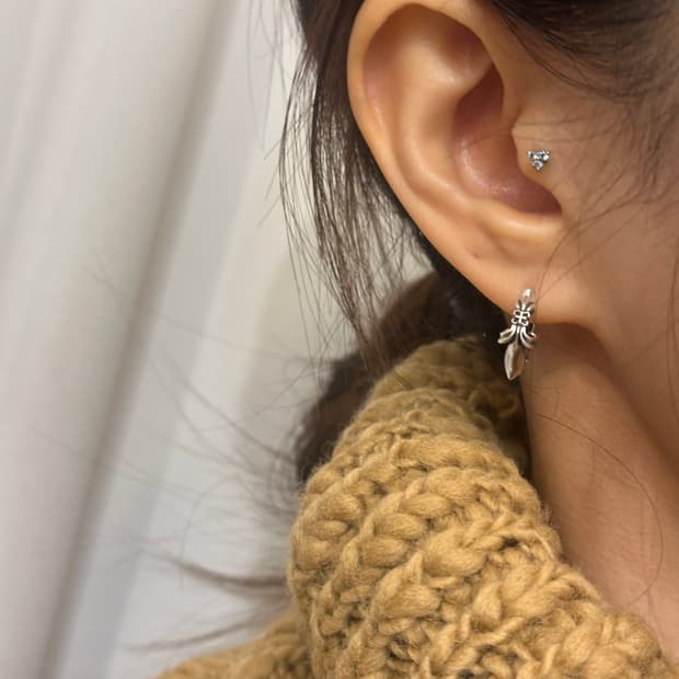 Blooming Arc 925sipver Hoop earring