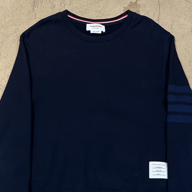 3 톰브라운 블루완장 네이비 맨투맨