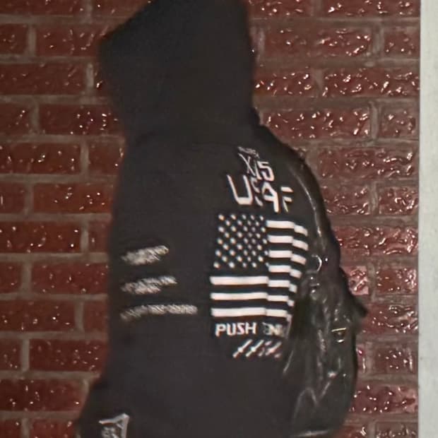 아비렉스 후드집업