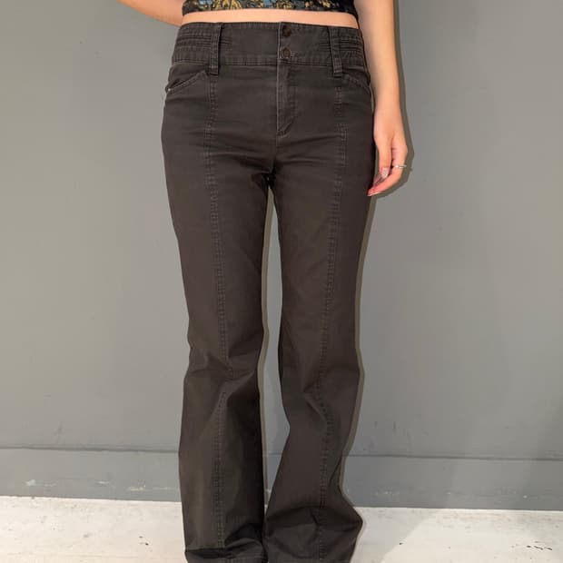 2-button semi boots-cut pants