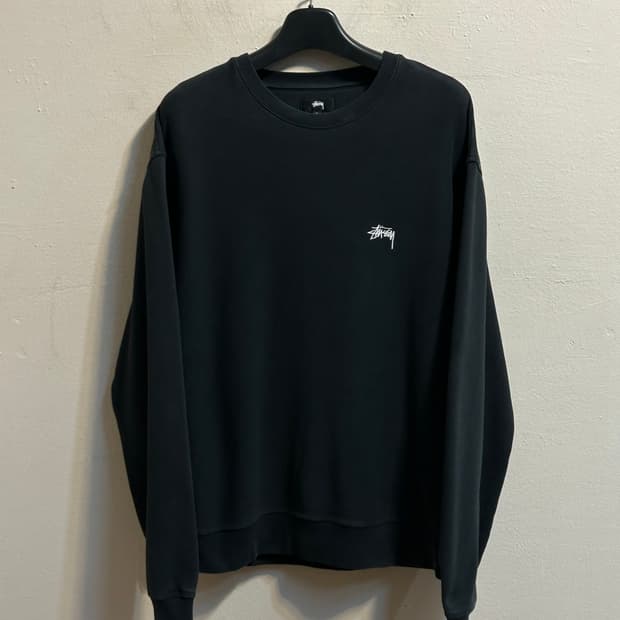 스투시 스몰 로고 스웻셔츠