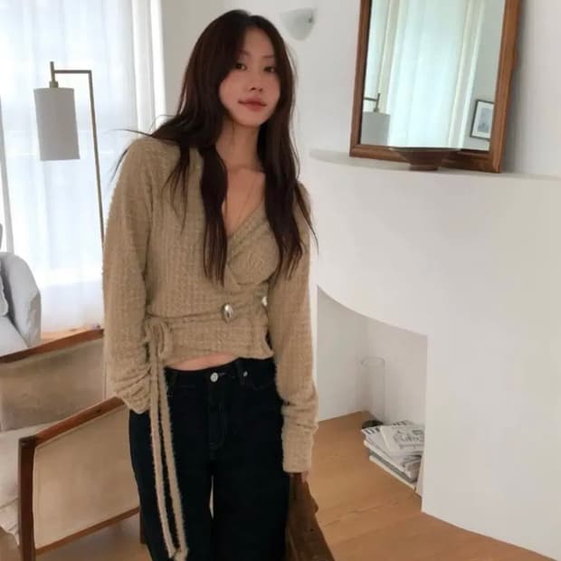 dwyl 드윌 아키텍트 마크들리 랩 니트 가디건 베이지