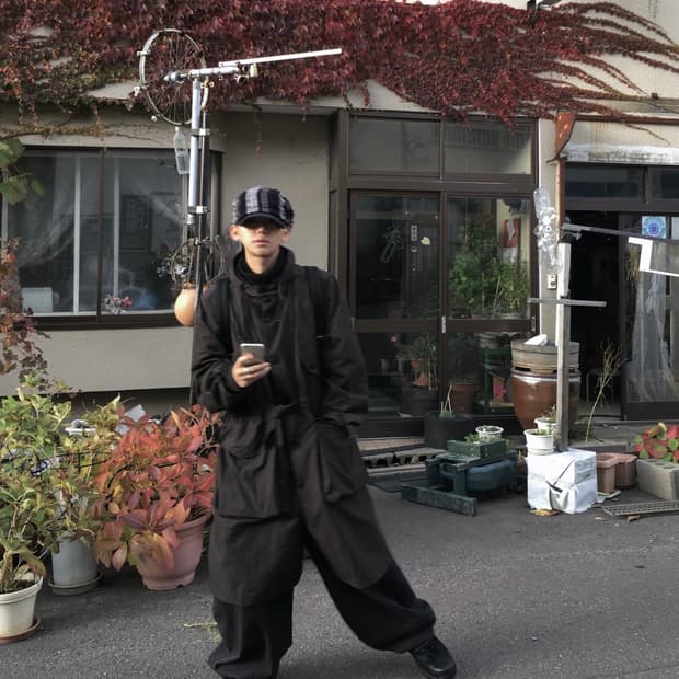 디서먼트 파인 오버 롱 후드 야상 블랙