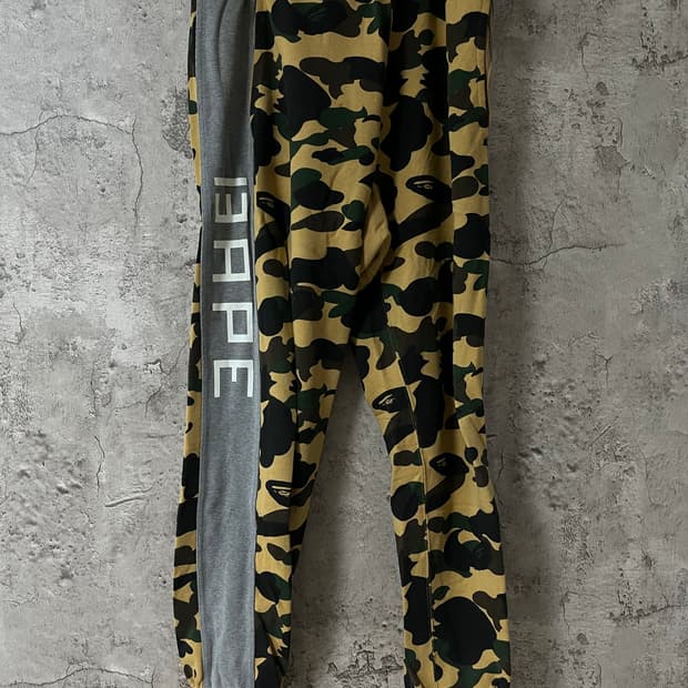 베이프 2000’s 1st 카모 트레이닝 바지