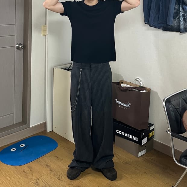 언더마이카 체인 슬랙스